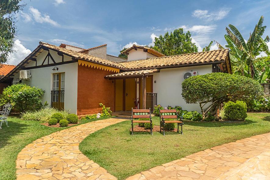 Pousada Solar Da Imperatriz ทีราเดนเจส ภายนอก รูปภาพ